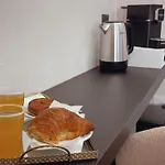 & Bed & Breakfast