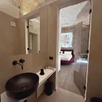 & 4* Palermo