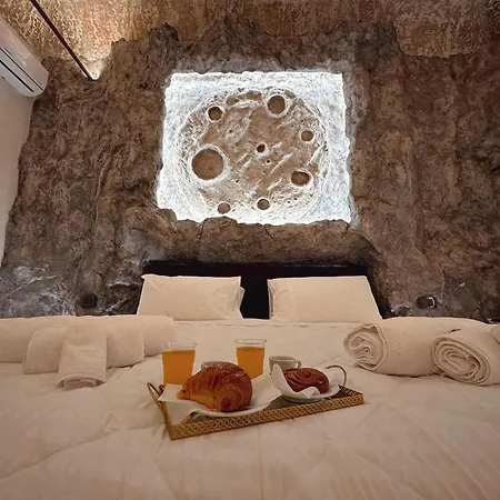 & Bed & Breakfast *